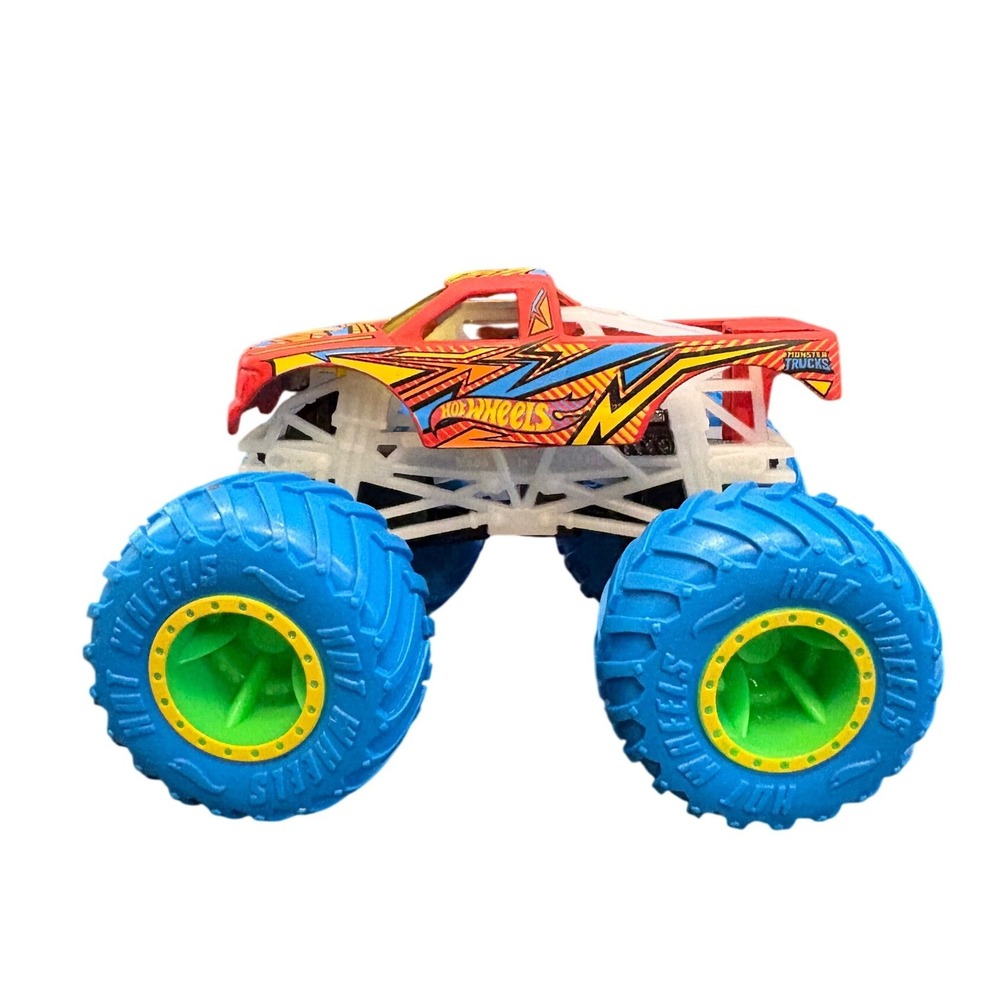 Hot Wheels Monster Jam Monster Trucks Torque Terror 1:64 Glow in the Dark